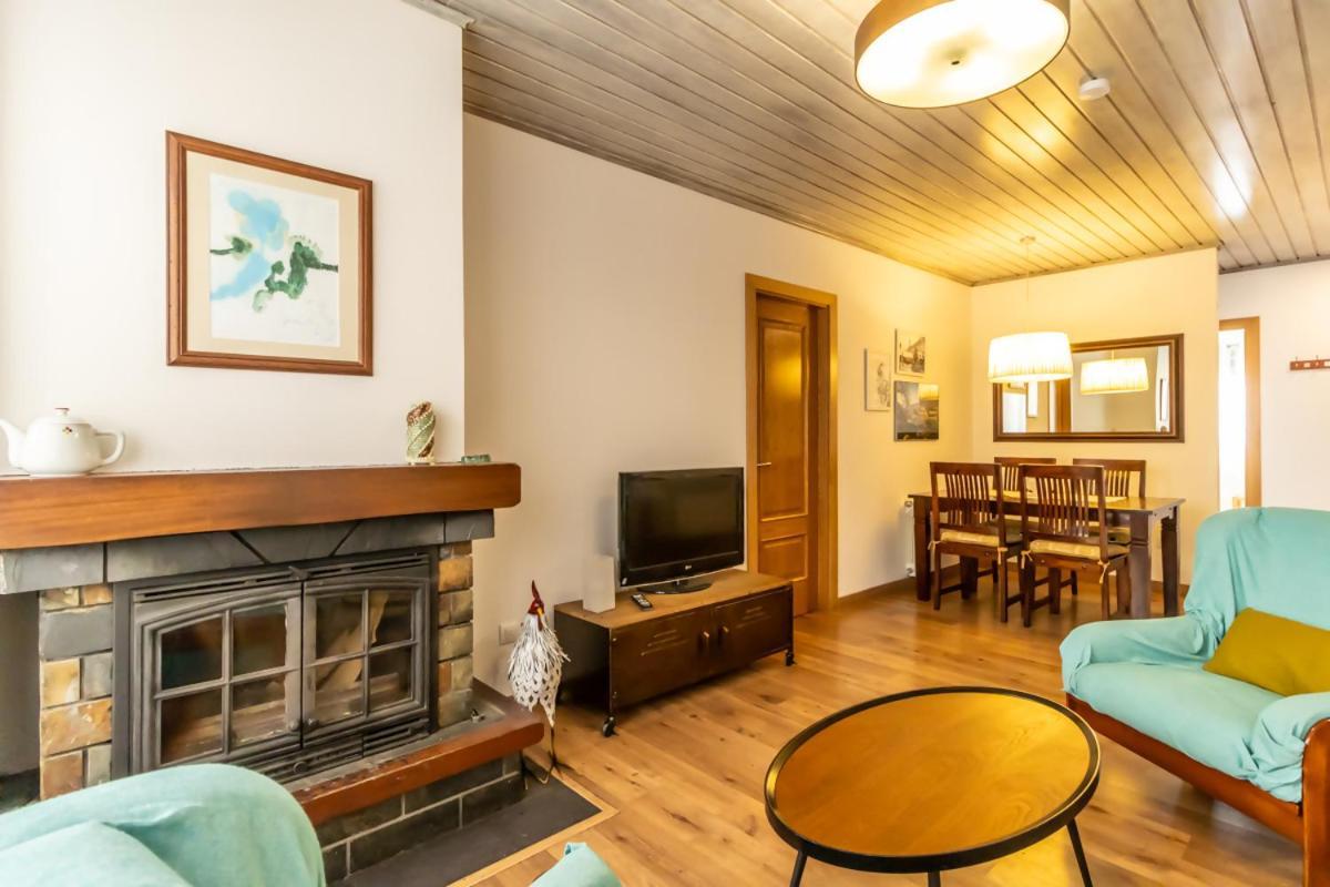 Apartamento San Fabian De Bossost Luaran gambar